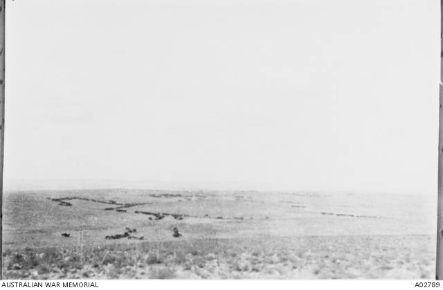 4th LH Regiment moving into action at the battle of Beersheba. A02789